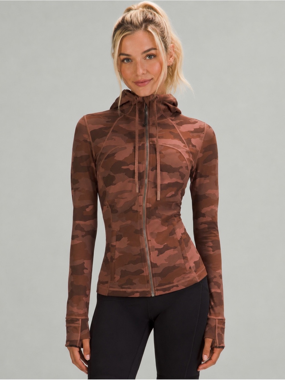 Lululemon Hooded Define Jacket Nulu
Heritage 365 Camo Roasted Brown size 12